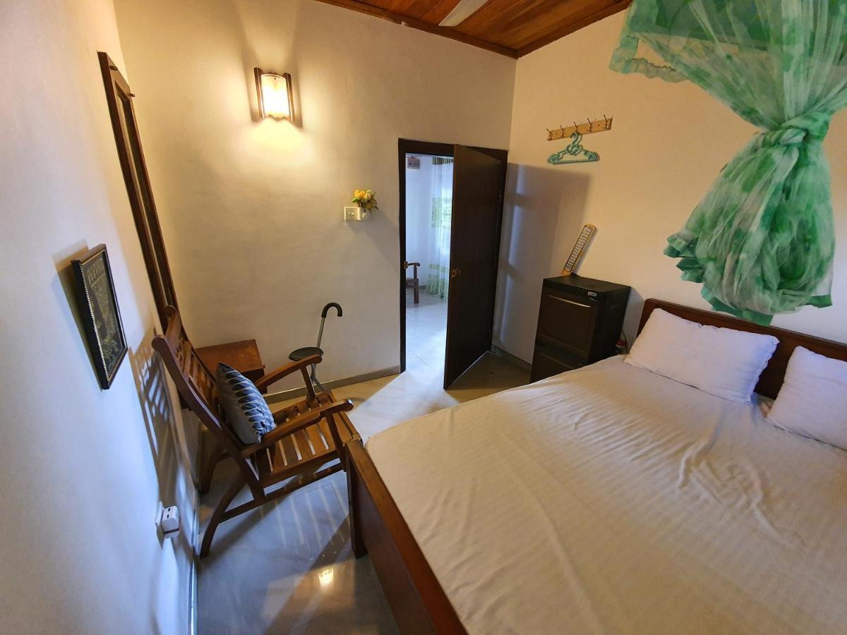 Apartamento Sana Guest Weligama Exterior foto